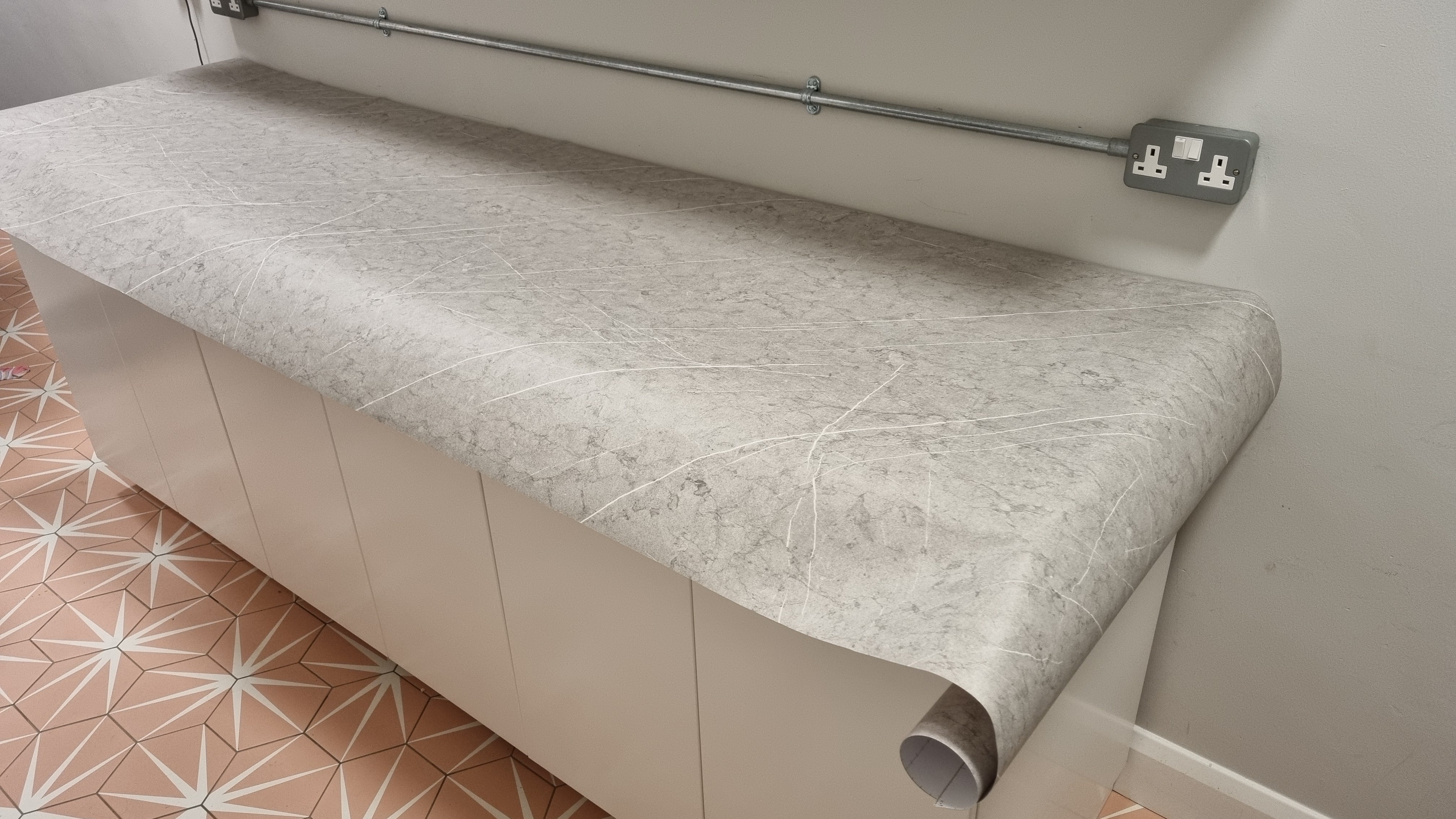 How to Vinyl Wrap Countertop: Easy Steps for Stunning Results